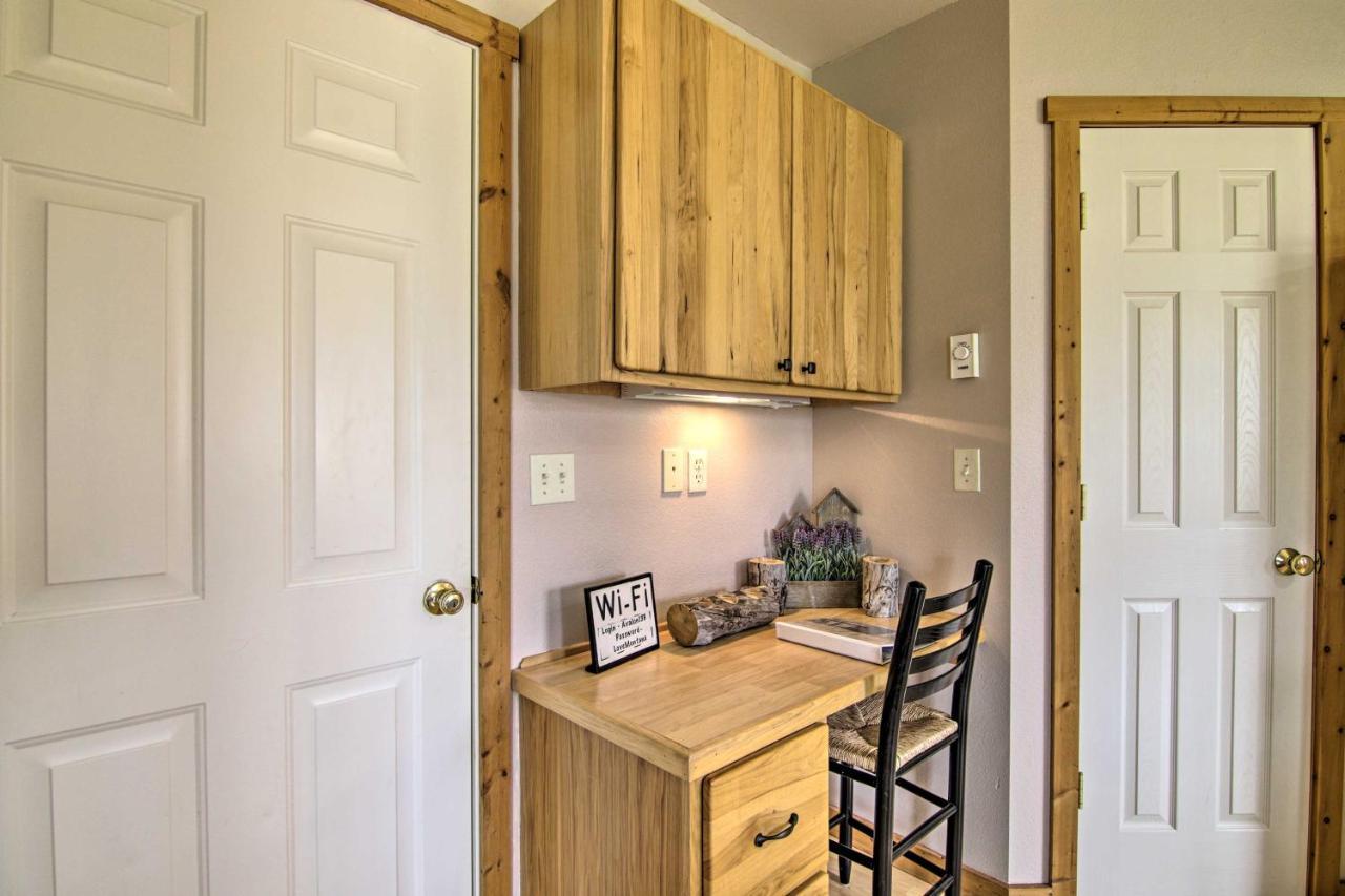 Airy Emigrant Townhome With Sweeping Mtn Views! Екстериор снимка