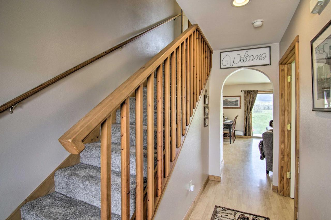 Airy Emigrant Townhome With Sweeping Mtn Views! Екстериор снимка