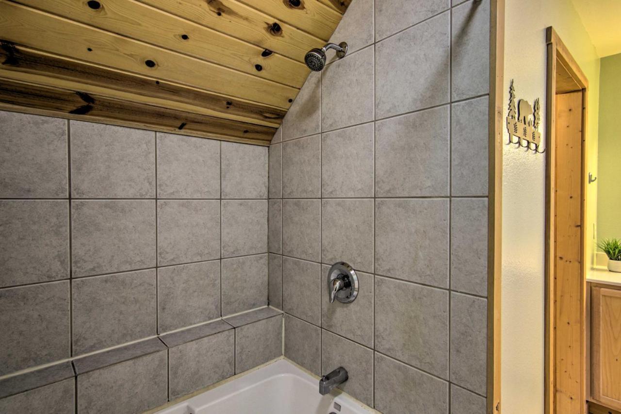 Airy Emigrant Townhome With Sweeping Mtn Views! Екстериор снимка
