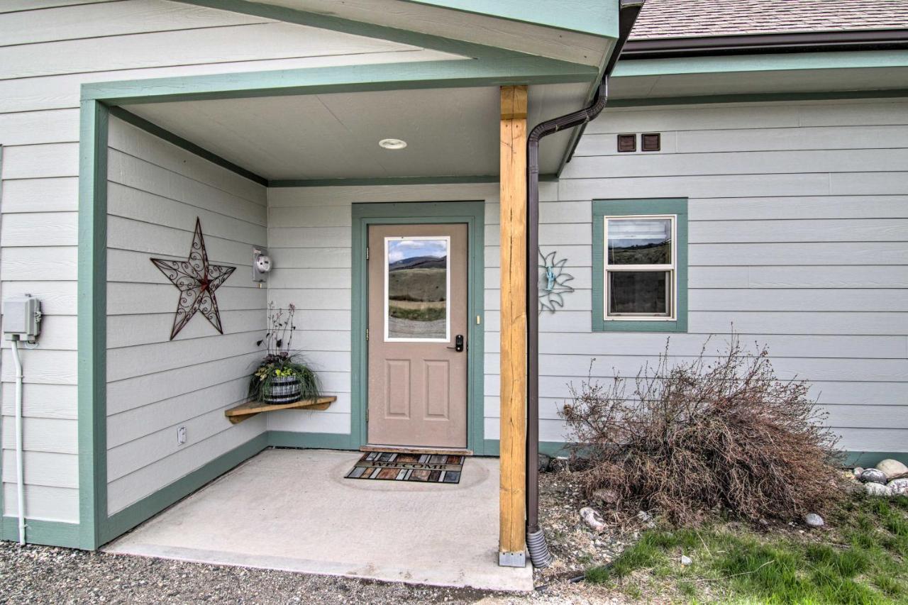 Airy Emigrant Townhome With Sweeping Mtn Views! Екстериор снимка